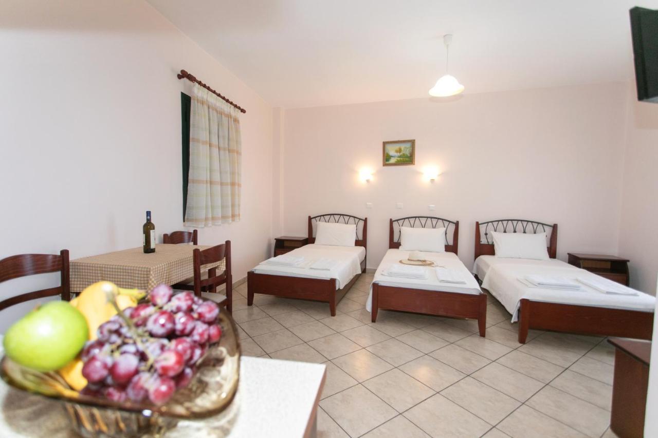 Lady Elena Hotel Ammoudia Exterior photo